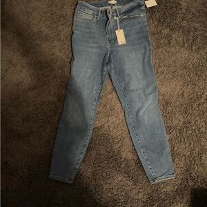 Good American Light Blue Women’s High-Rise Jeans